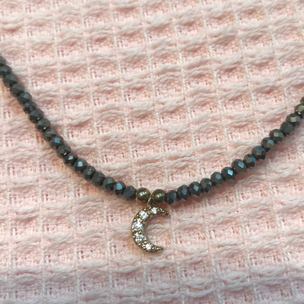 Choker - Picture 6 of 6